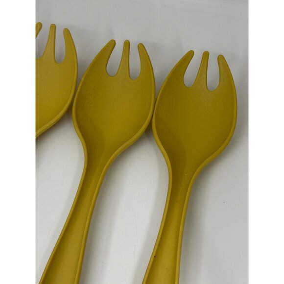 VTG Tupperware Harvest Gold Salad Serving Tongs Set Fork/Spoon 1970s Retro USA - Picture 4 of 7
